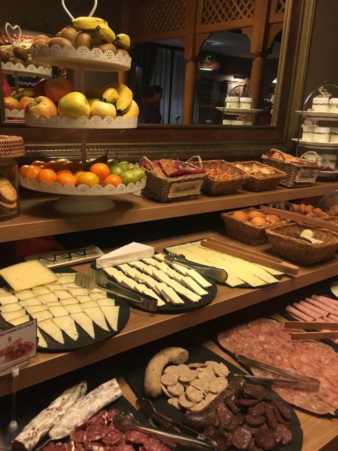 Gran Chalet Hotel & Petit Spa Веля Екстериор снимка