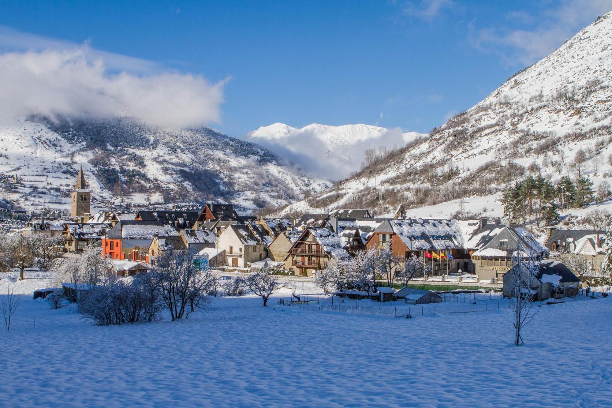 Gran Chalet Hotel & Petit Spa Веля Екстериор снимка