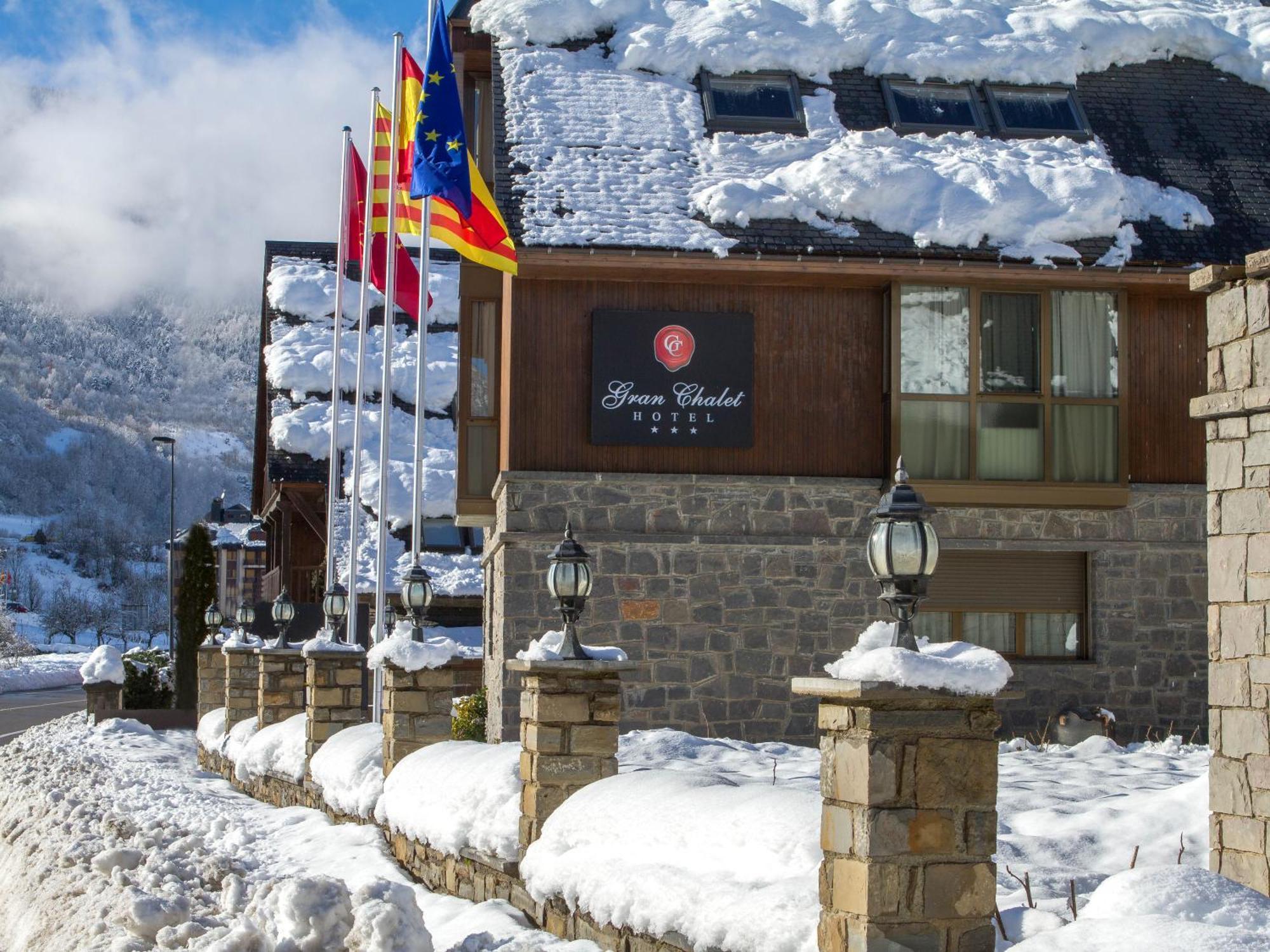 Gran Chalet Hotel & Petit Spa Веля Екстериор снимка