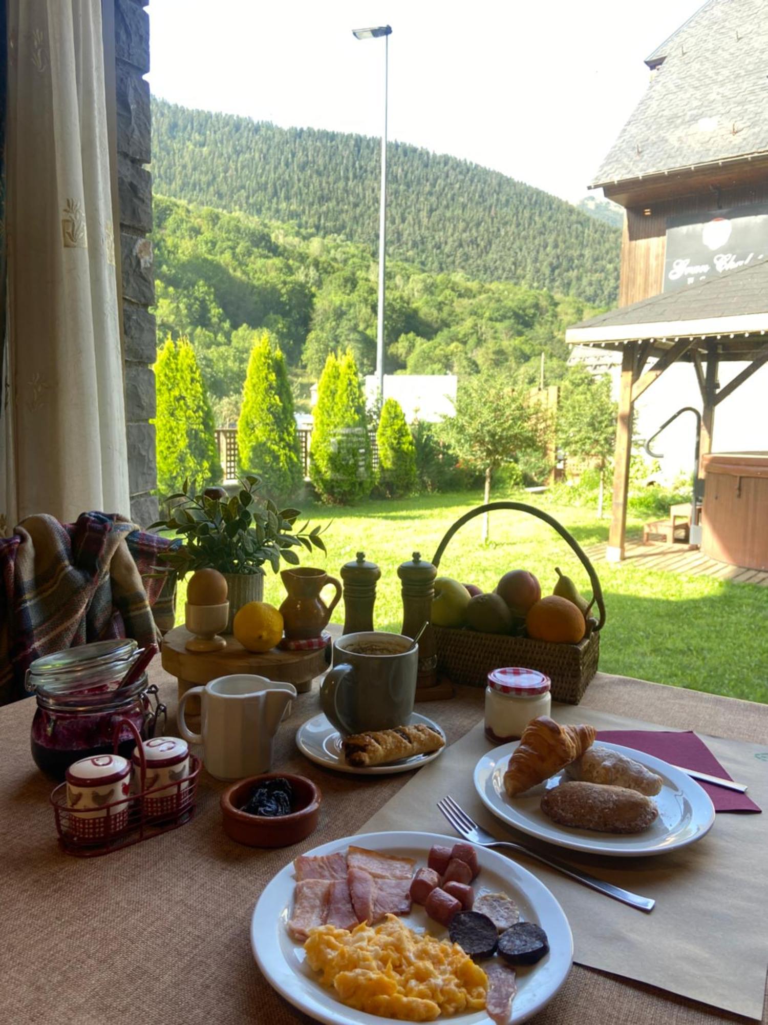Gran Chalet Hotel & Petit Spa Веля Екстериор снимка