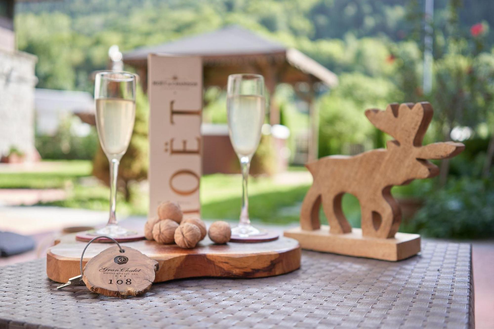 Gran Chalet Hotel & Petit Spa Веля Екстериор снимка